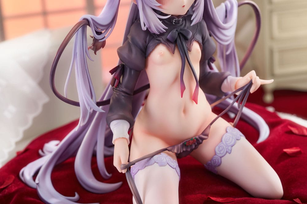 Original Character PVC Statue 1/6 Chloe Illustrated by Tamanokedama 18cm
